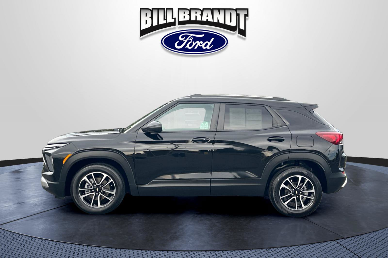 Used 2025 Chevrolet TrailBlazer LT FWD image 6