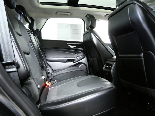 Certified 2018 Ford Edge Titanium w/ Equipment Group 301A AWD/4WD image 13