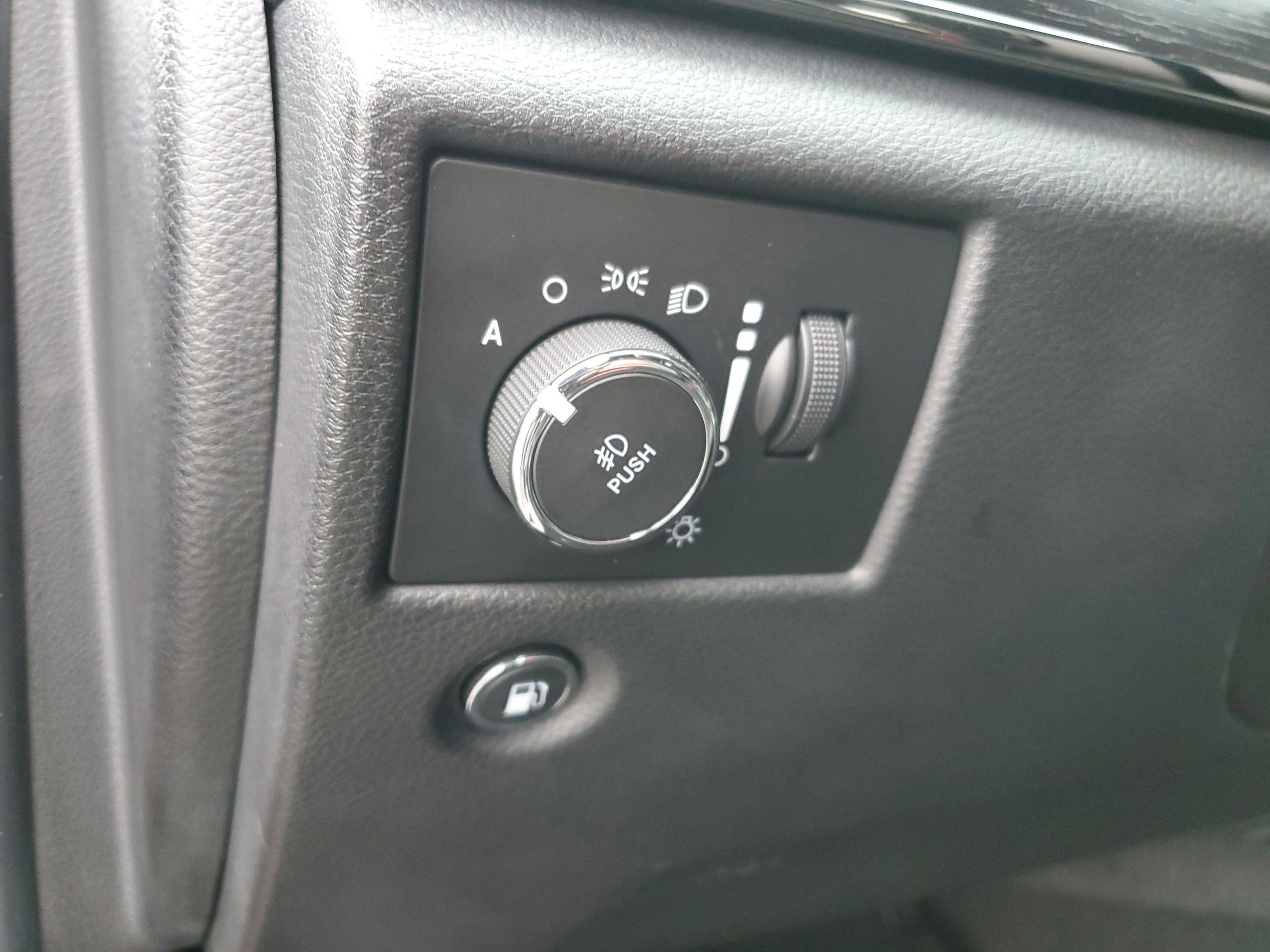 Used 2019 Jeep Grand Cherokee High Altitude image 24