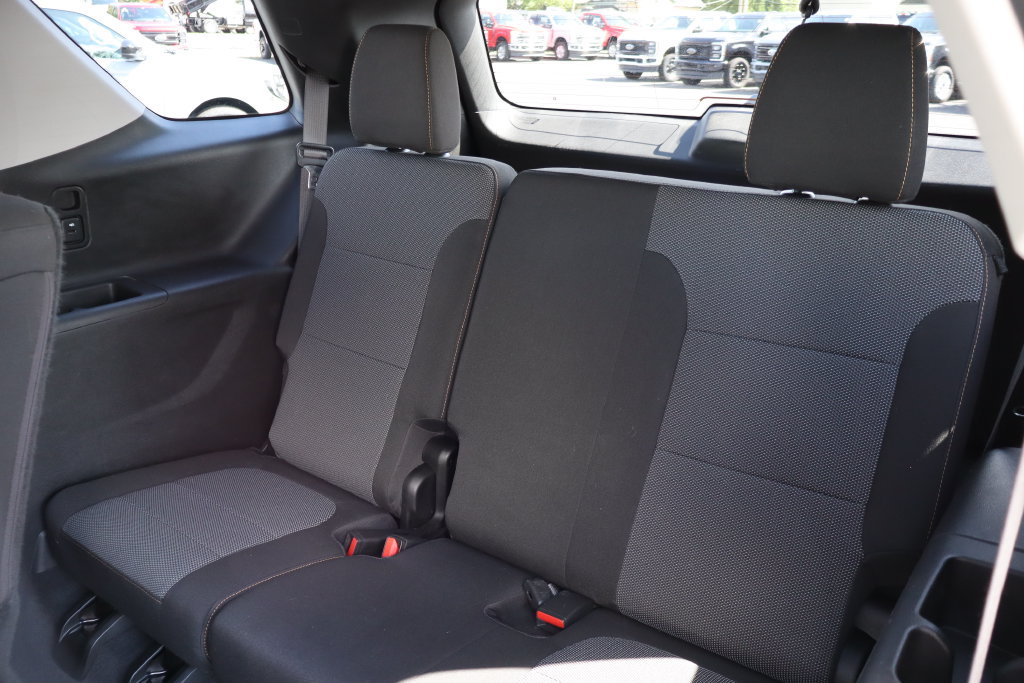 Used 2020 Chevrolet Traverse LS AWD/4WD image 13