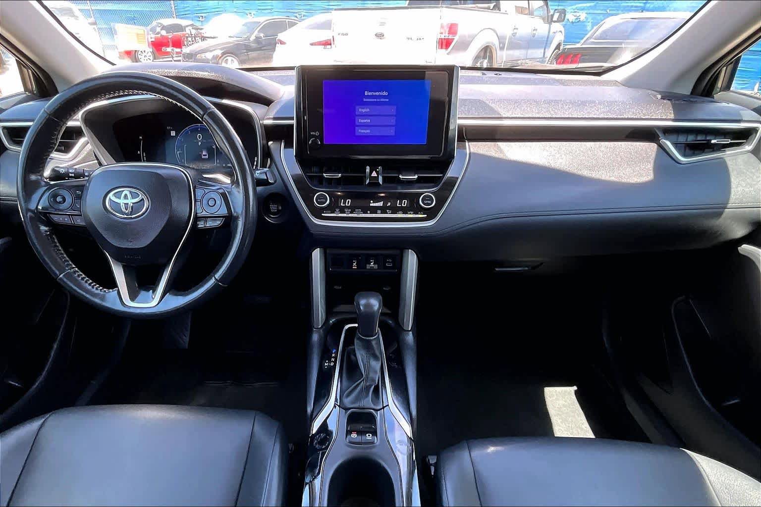 Used 2024 Toyota Corolla Cross XLE FWD image 15