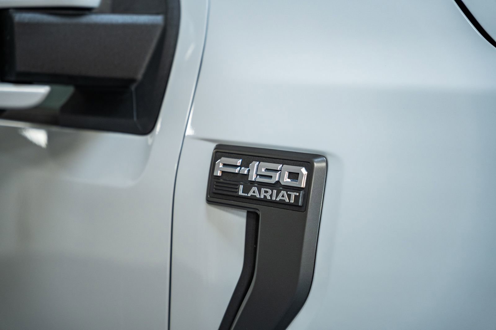 Certified 2023 Ford F150 Lariat w/ Equipment Group 502A High image 18