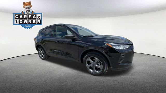 Certified 2025 Ford Escape ST-Line AWD/4WD image 2