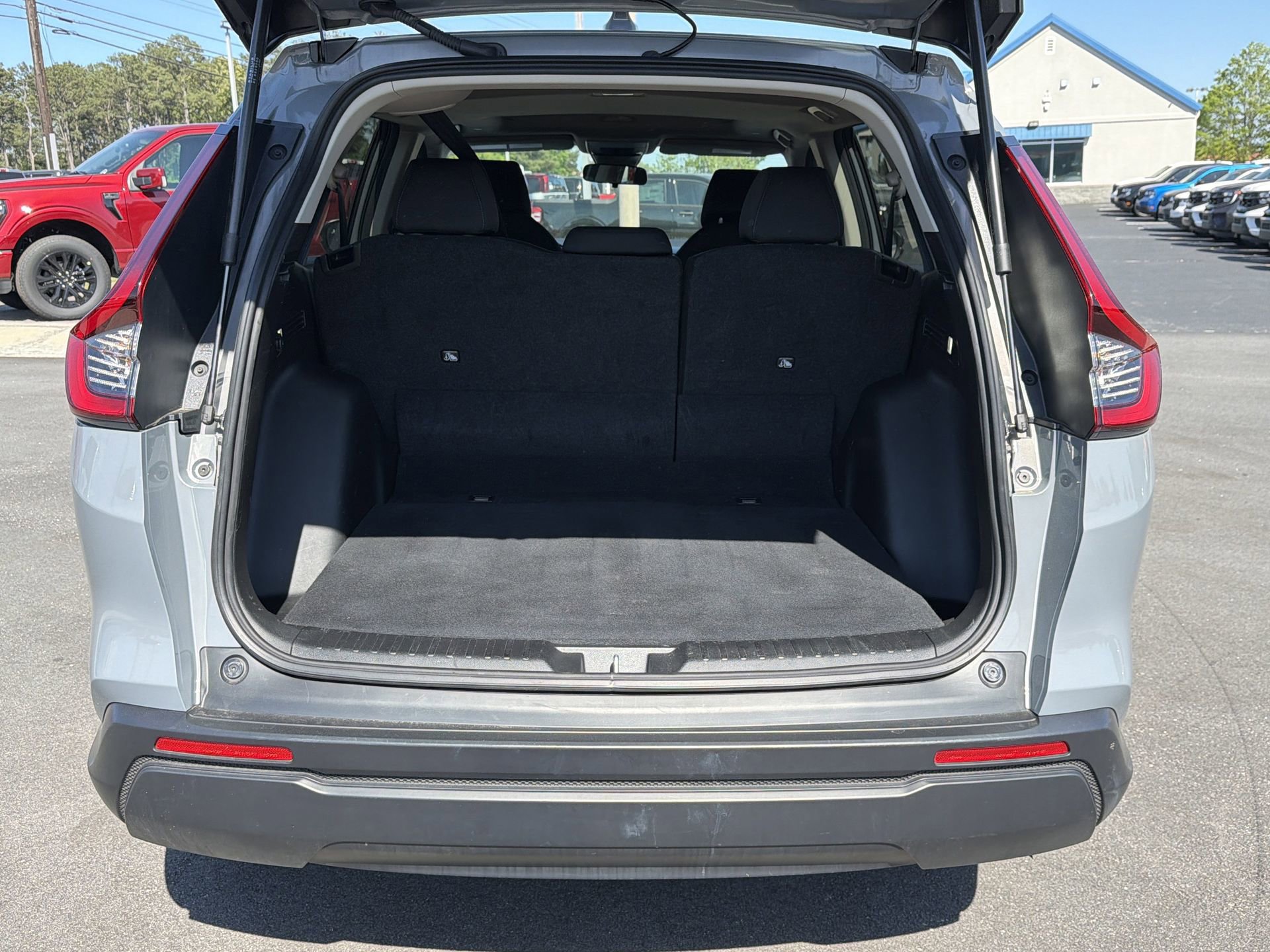 Used 2025 Honda CR-V EX image 28