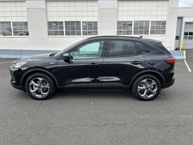 Certified 2025 Ford Escape ST-Line FWD image 3