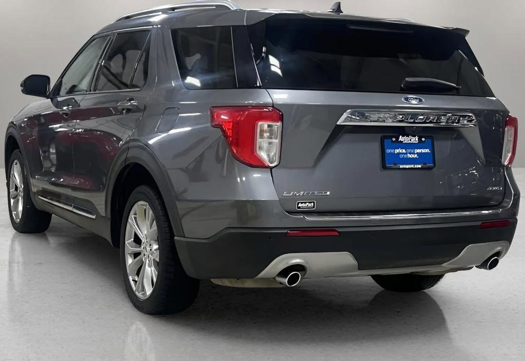 Certified 2021 Ford Explorer Limited w/ Equipment Group 301A image 3