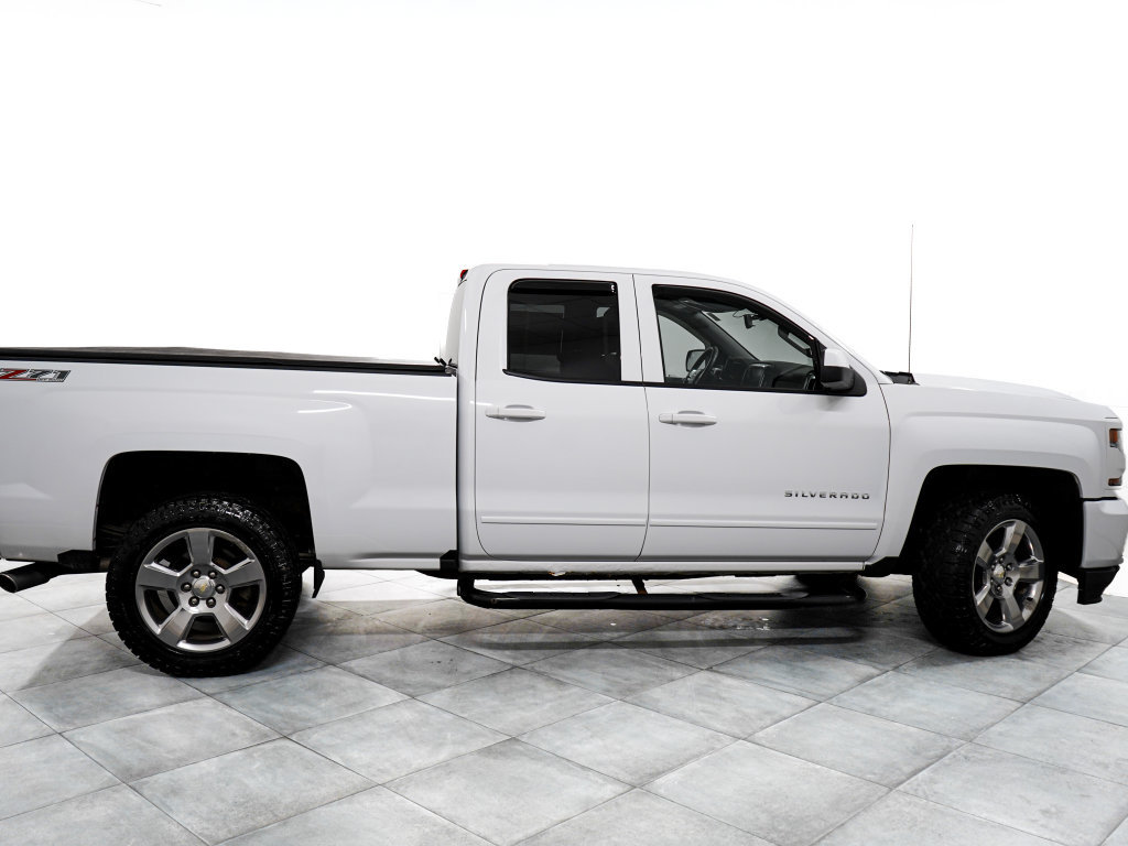 Used 2017 Chevrolet Silverado 1500 LT w/ All Star Edition AWD/4WD image 7