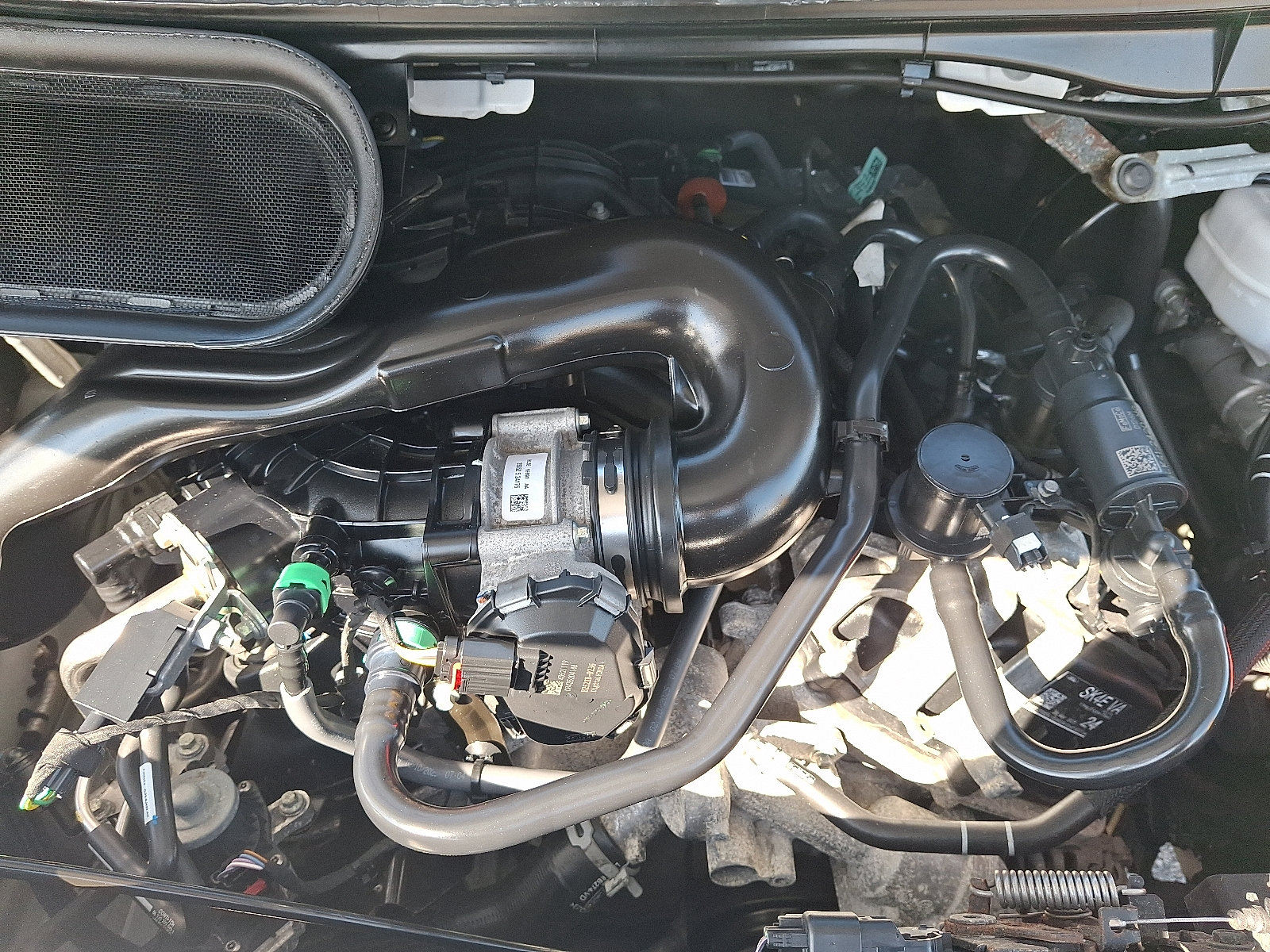 Certified 2025 Ford Transit 250 Low Roof w/ Exterior Upgrade Package RWD image 26
