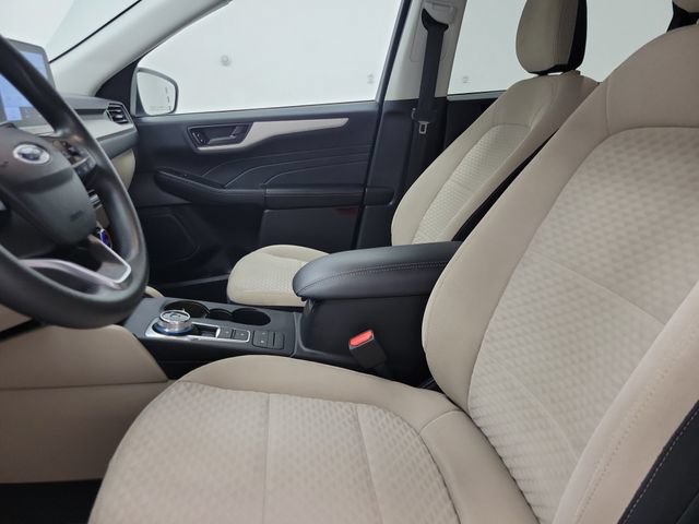 Certified 2022 Ford Escape SE AWD/4WD image 17