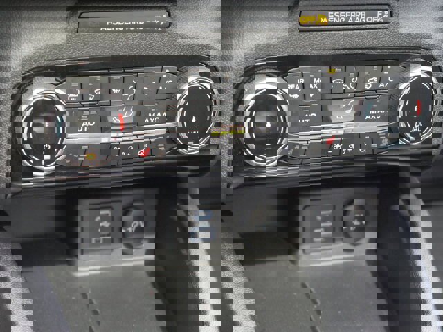 Certified 2022 Ford Escape SE w/ SE Sport Appearance Package image 14