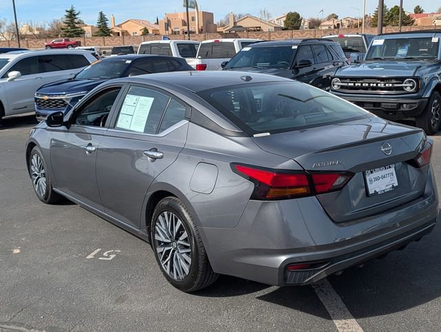 Used 2024 Nissan Altima 2.5 SV image 3