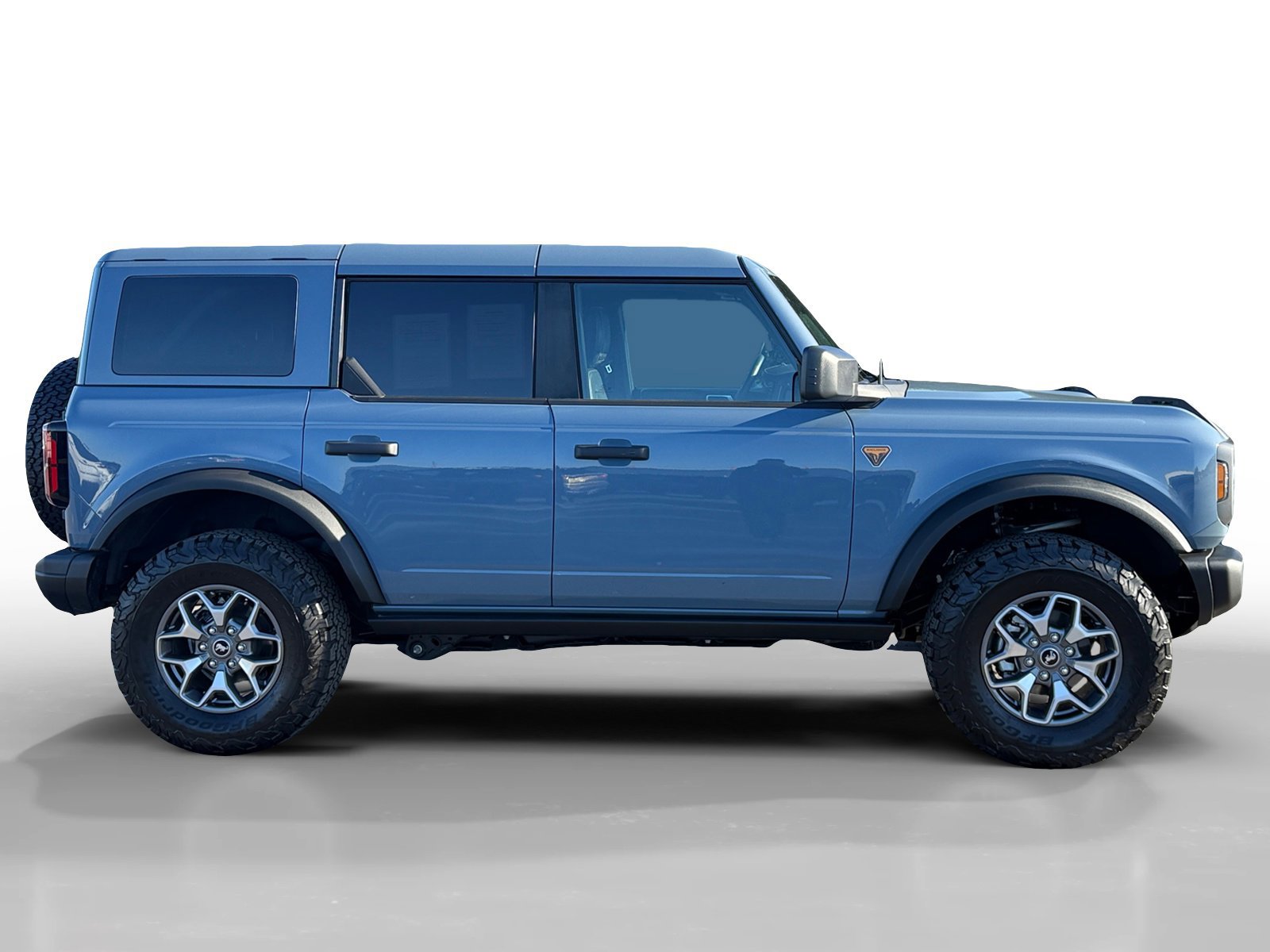 Certified 2025 Ford Bronco Badlands image 2