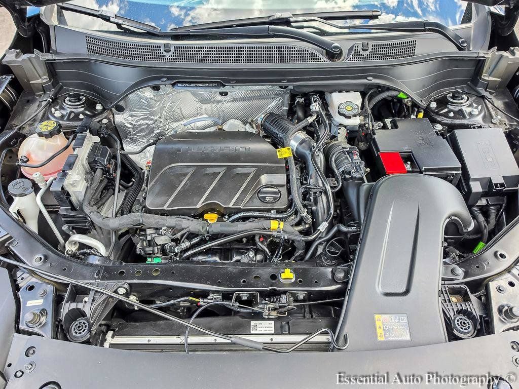 Used 2025 Chevrolet Trax RS w/ Driver Confidence Package FWD image 23