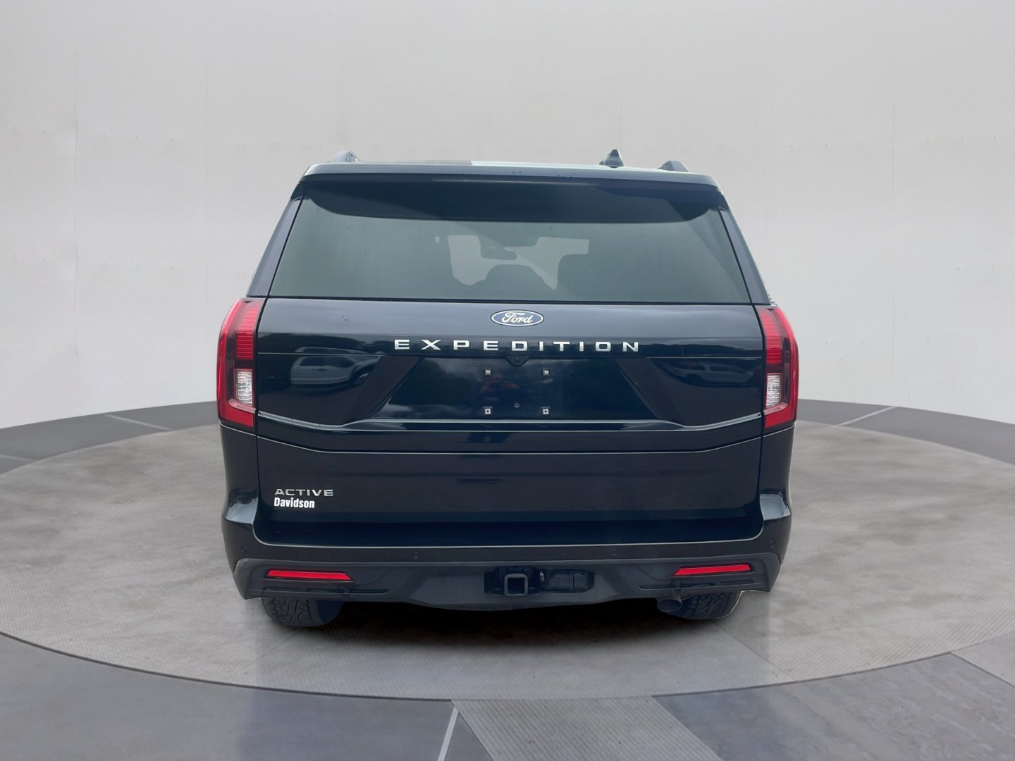 Certified 2026 Ford Expedition Active AWD/4WD image 5