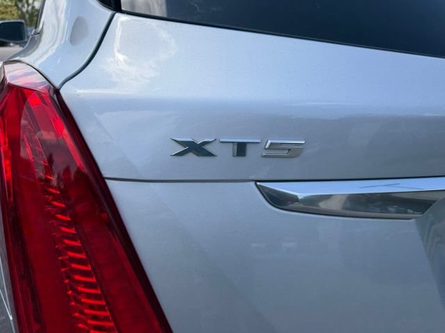 Used 2018 Cadillac XT5 Premium Luxury AWD/4WD image 10