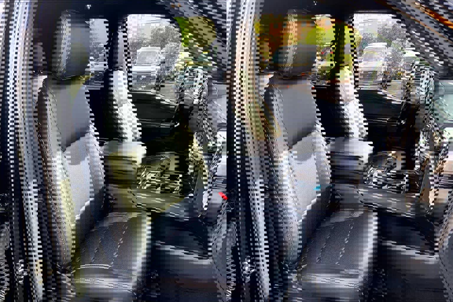 Certified 2024 Ford F150 Lariat w/ Bed Utility Package image 11