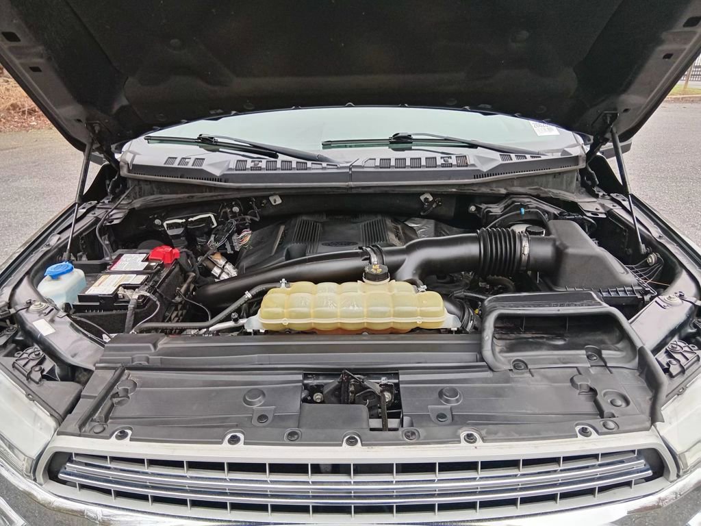 Certified 2019 Ford F150 Lariat w/ Equipment Group 502A Luxury image 11