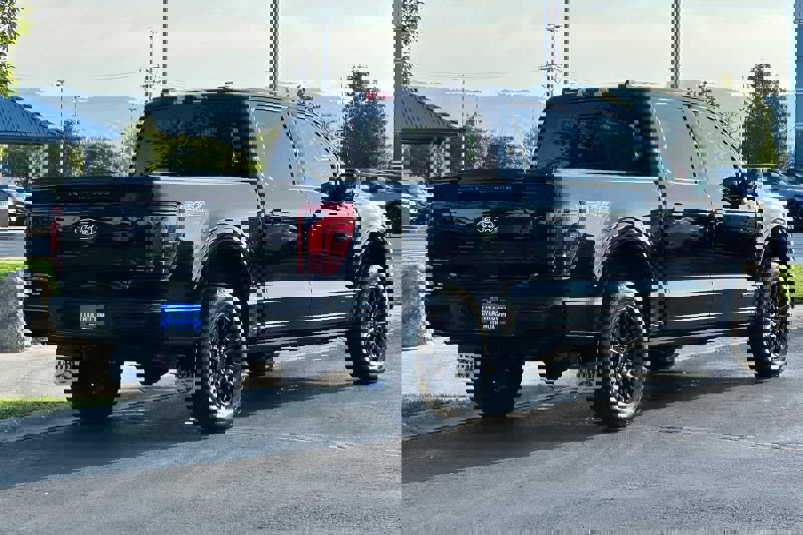 Certified 2025 Ford F150 Platinum w/ Equipment Group 702A High image 5