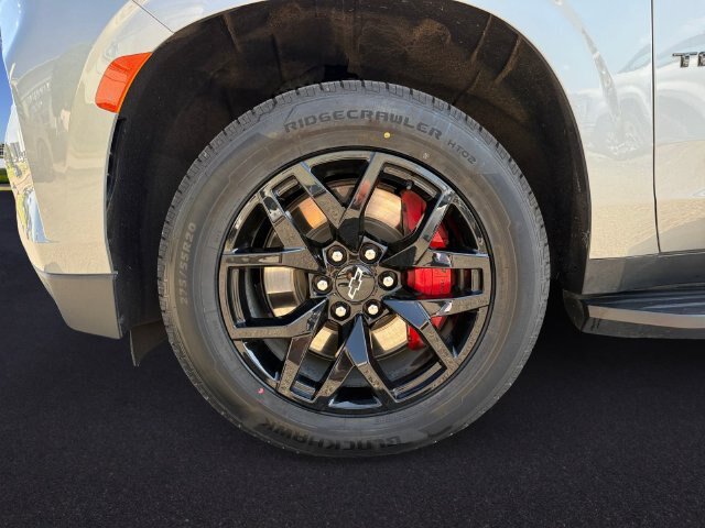 Used 2024 Chevrolet Tahoe RST w/ RST Performance Edition AWD/4WD image 17