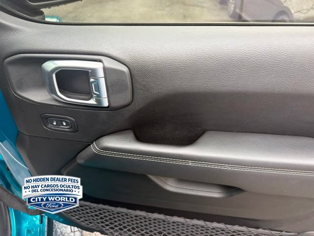 Used 2020 Jeep Wrangler Unlimited Sahara w/ Cold Weather Group AWD/4WD image 5