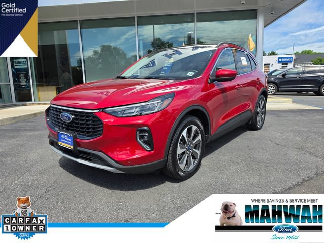 Certified 2023 Ford Escape Platinum AWD/4WD image 1