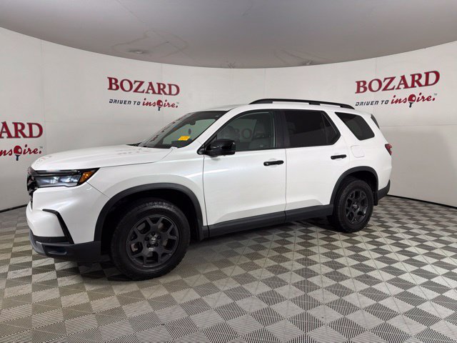 Used 2025 Honda Pilot TrailSport image 6