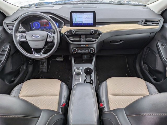 Certified 2022 Ford Escape Titanium w/ Titanium Elite Package image 17