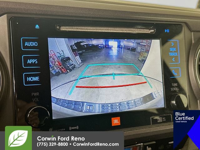 Used 2017 Toyota Tacoma TRD Sport AWD/4WD image 16