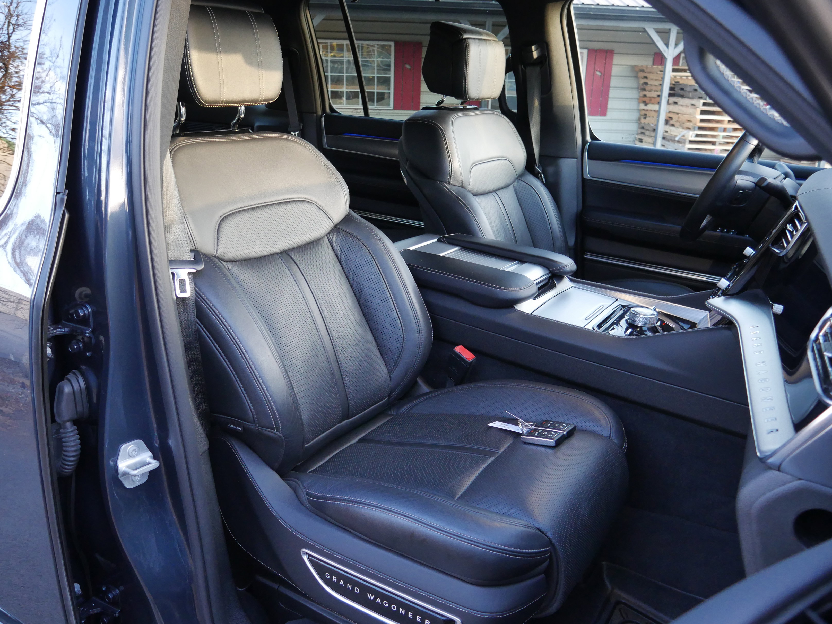 Used 2023 Jeep Grand Wagoneer 4WD image 28