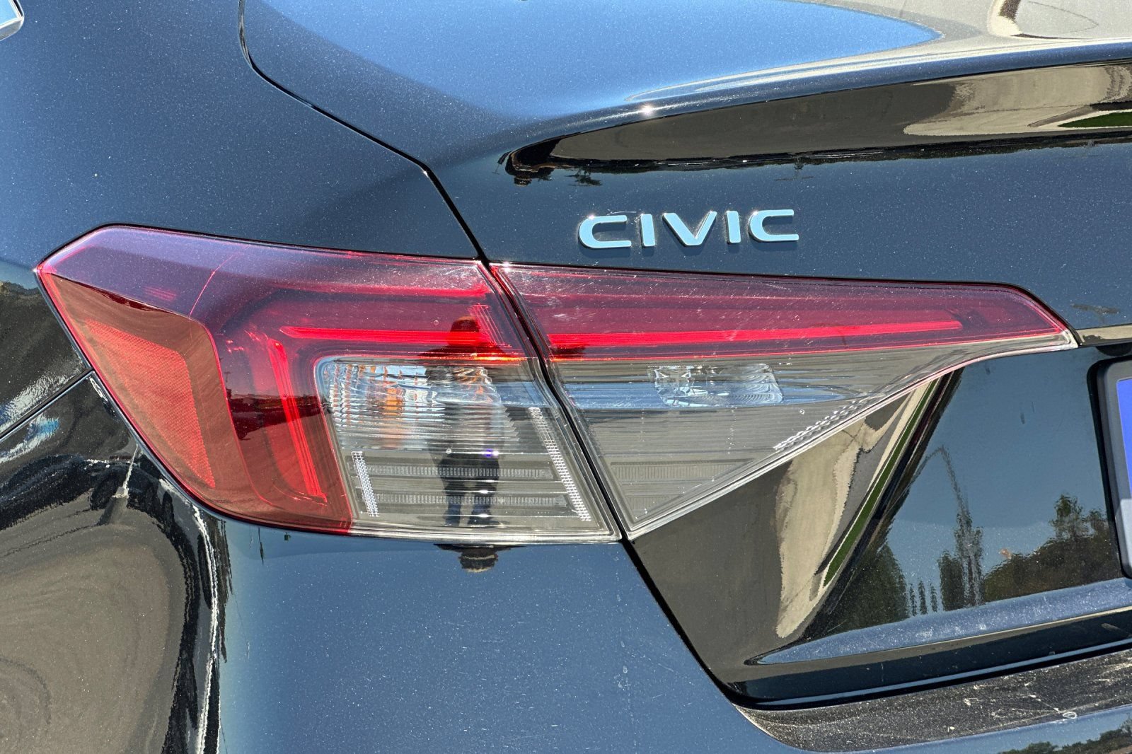 Used 2025 Honda Civic LX image 25