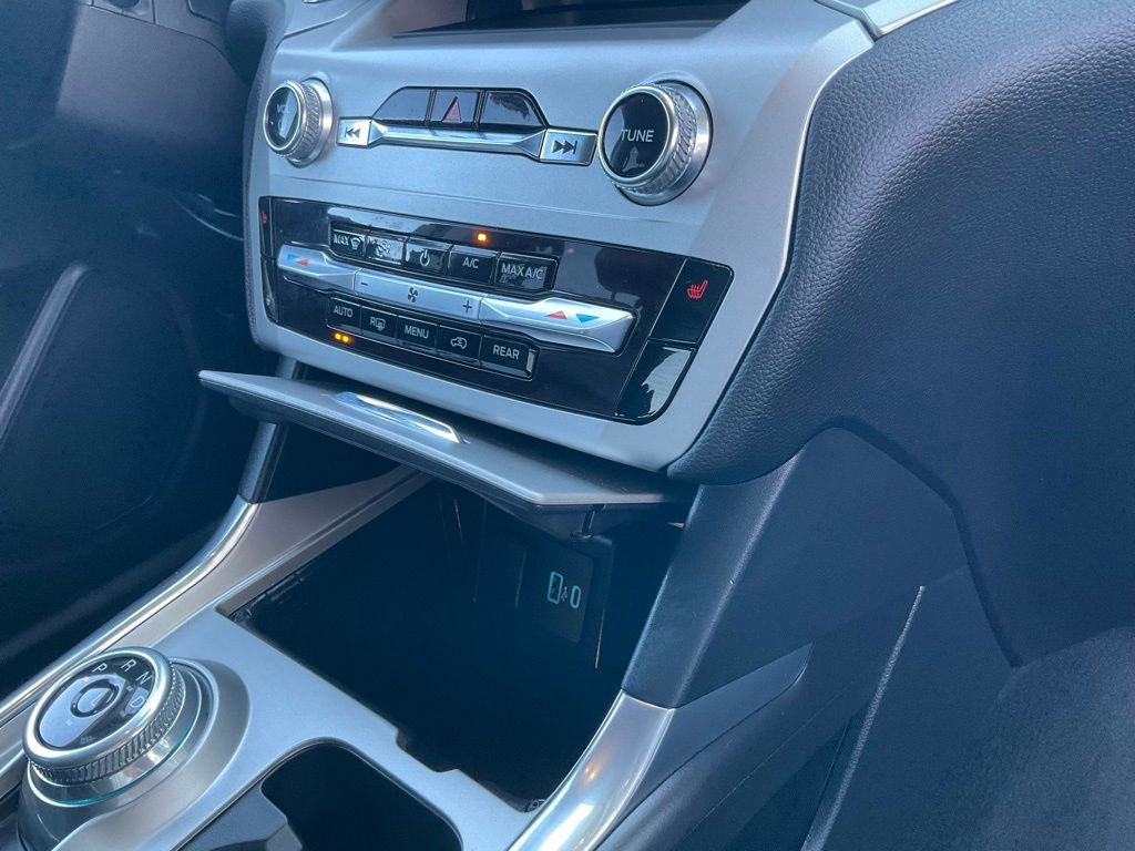 Certified 2022 Ford Explorer XLT w/ Equipment Group 202A image 96