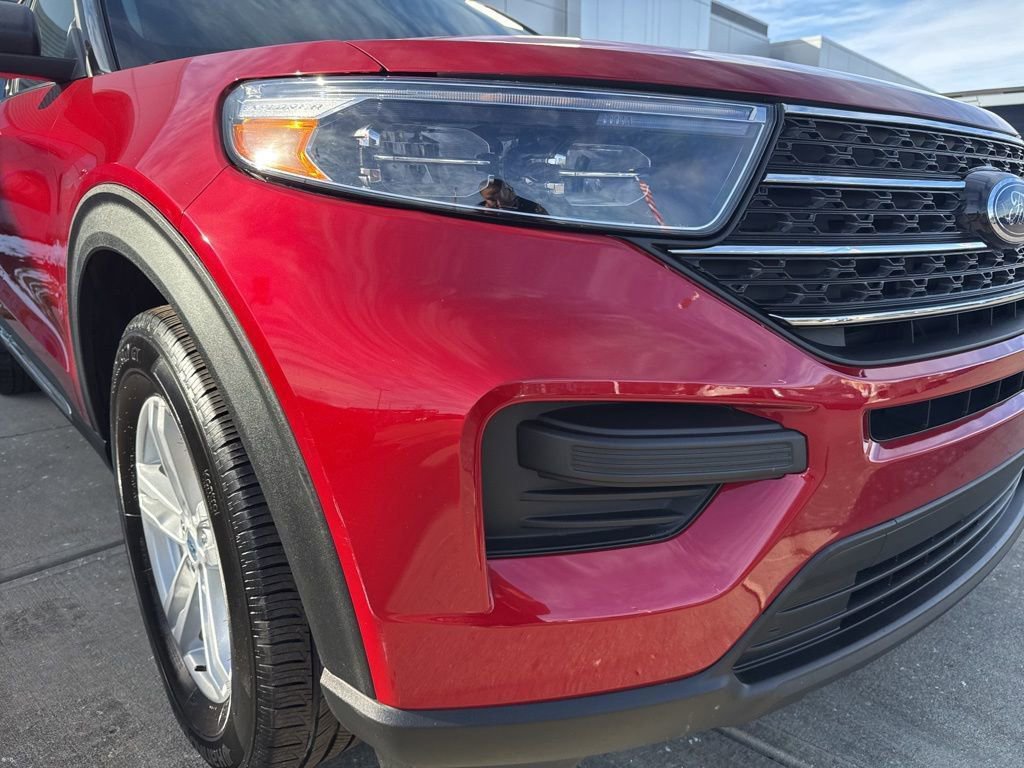 Certified 2022 Ford Explorer XLT image 11