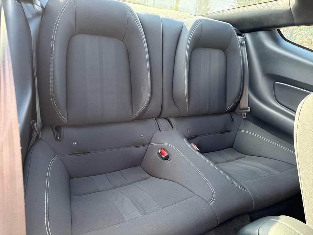 Certified 2021 Ford Mustang Coupe image 6