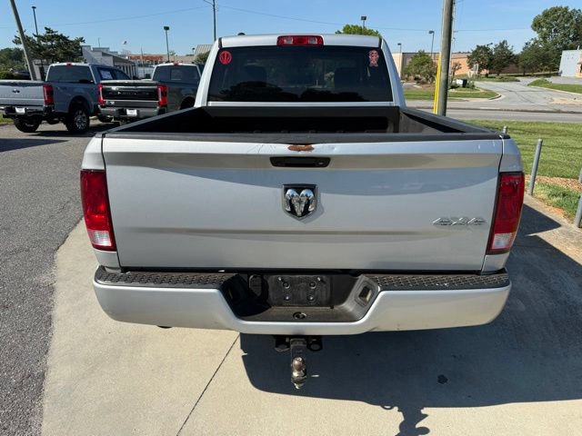Used 2018 RAM 1500 Express AWD/4WD image 9