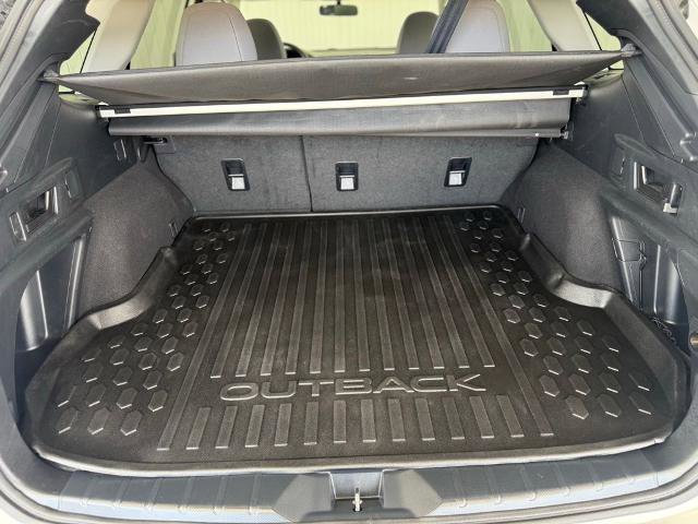 Used 2025 Subaru Outback Premium AWD/4WD image 27