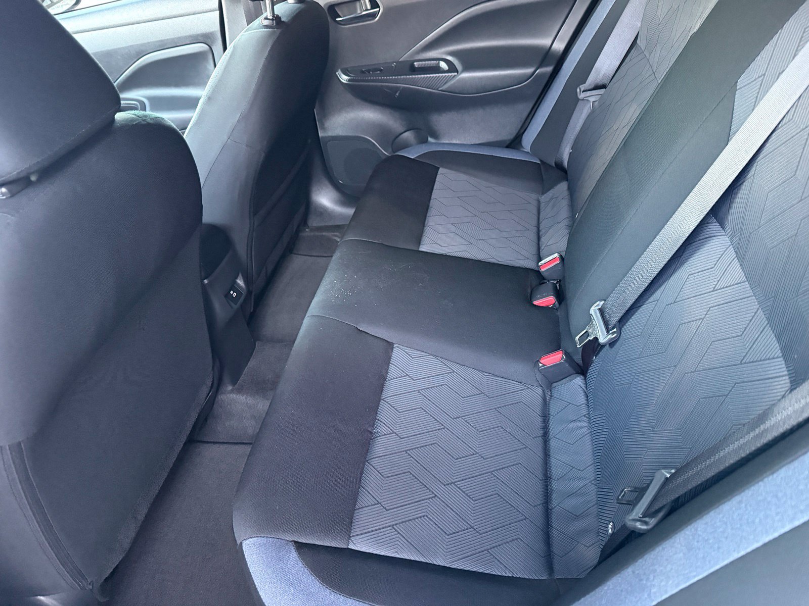 Used 2024 Nissan Versa SV FWD image 18