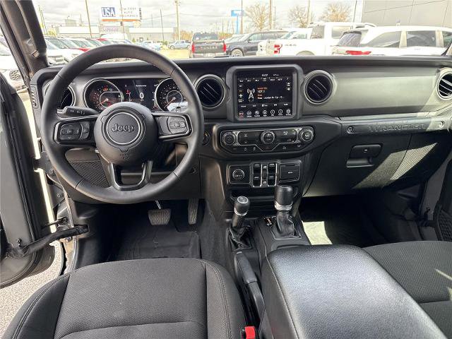 Used 2023 Jeep Wrangler Willys image 6