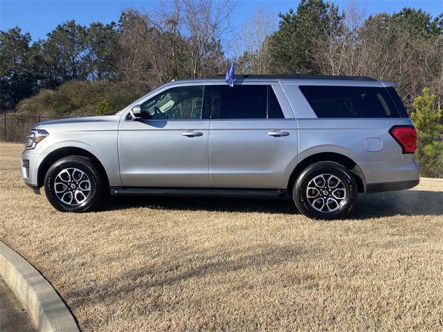Certified 2024 Ford Expedition Max XLT image 2