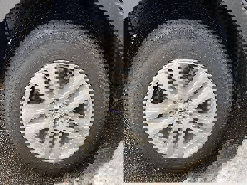 Certified 2018 Ford Explorer XLT w/ Equipment Group 202A image 16