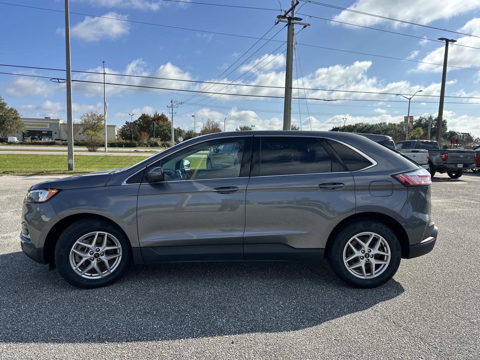 Certified 2024 Ford Edge SEL AWD/4WD image 8
