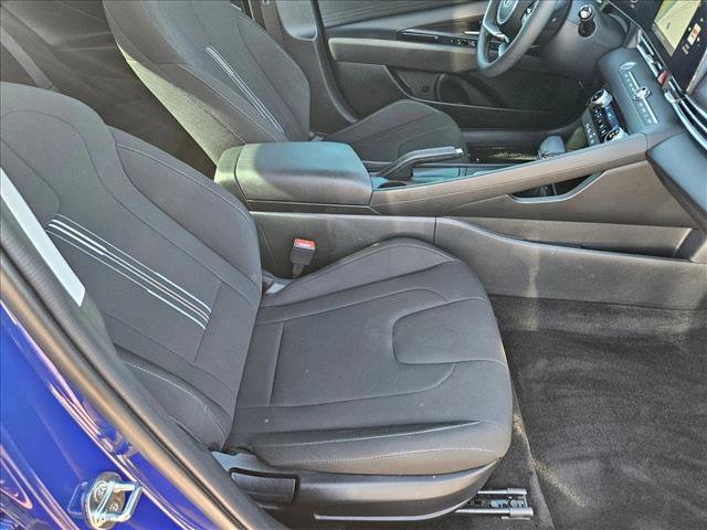 Used 2024 Hyundai Elantra SEL image 20
