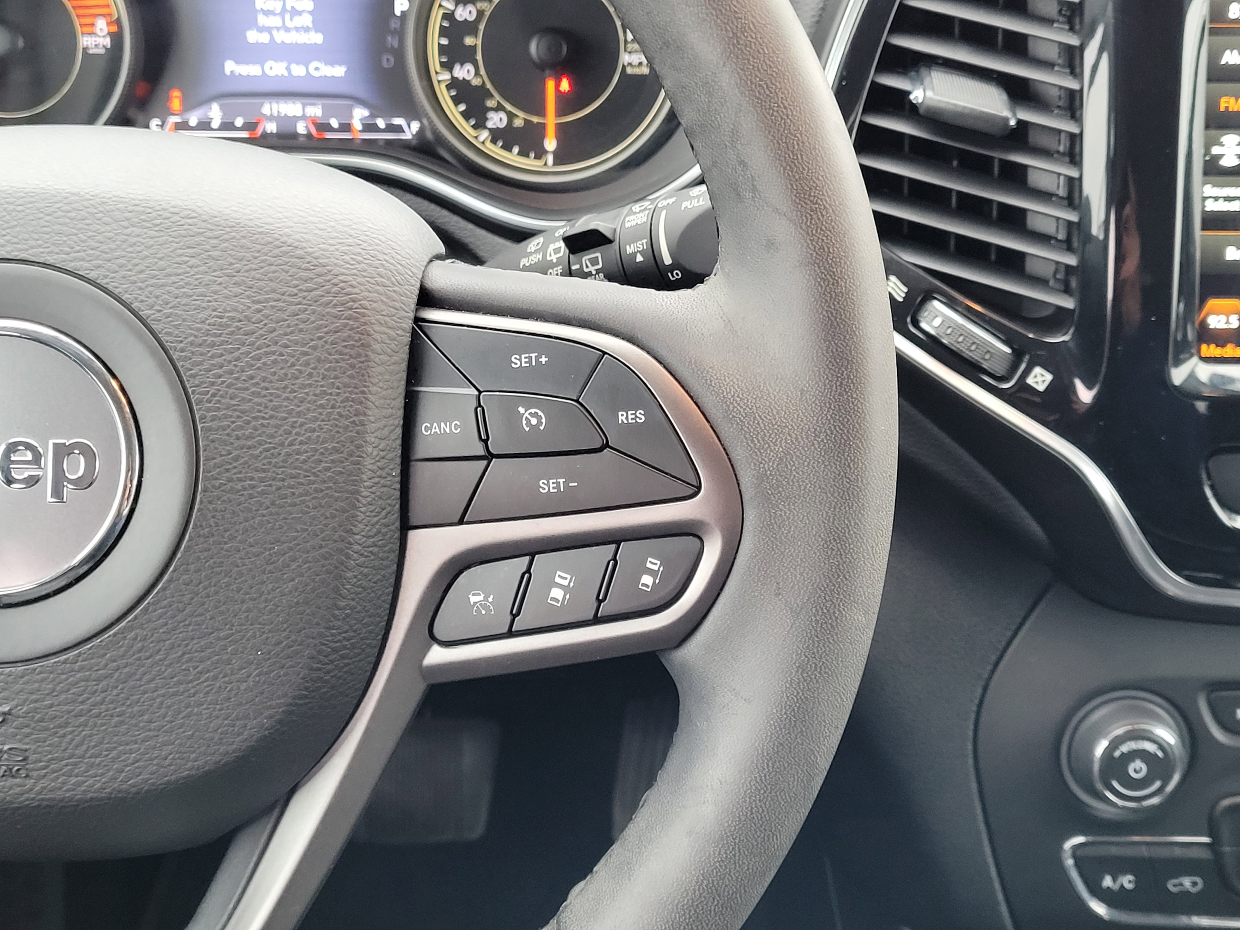 Used 2022 Jeep Cherokee Limited w/ Elite Package image 13