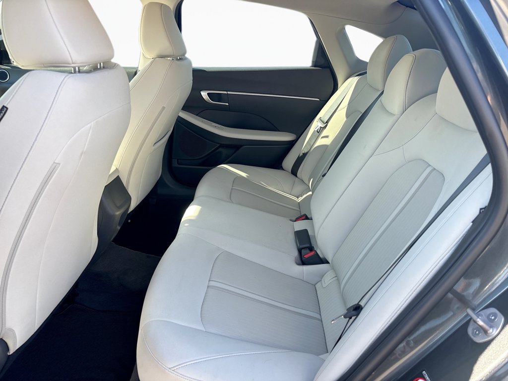 Used 2023 Hyundai Sonata SE w/ Cargo Package FWD image 18