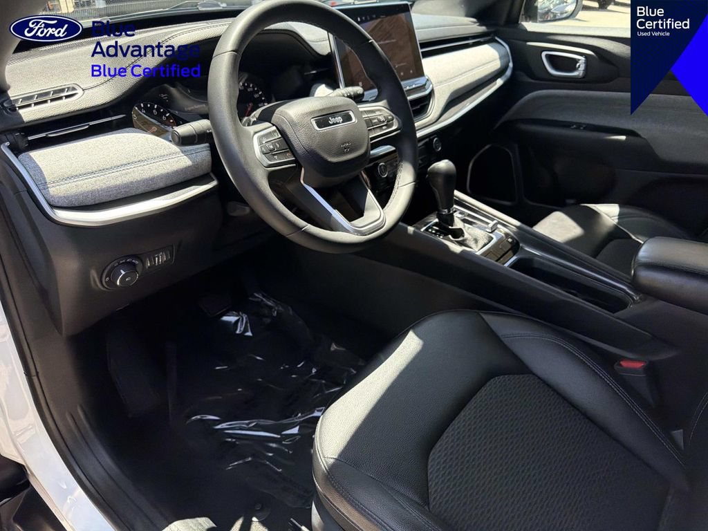 Used 2024 Jeep Compass Latitude AWD/4WD image 14