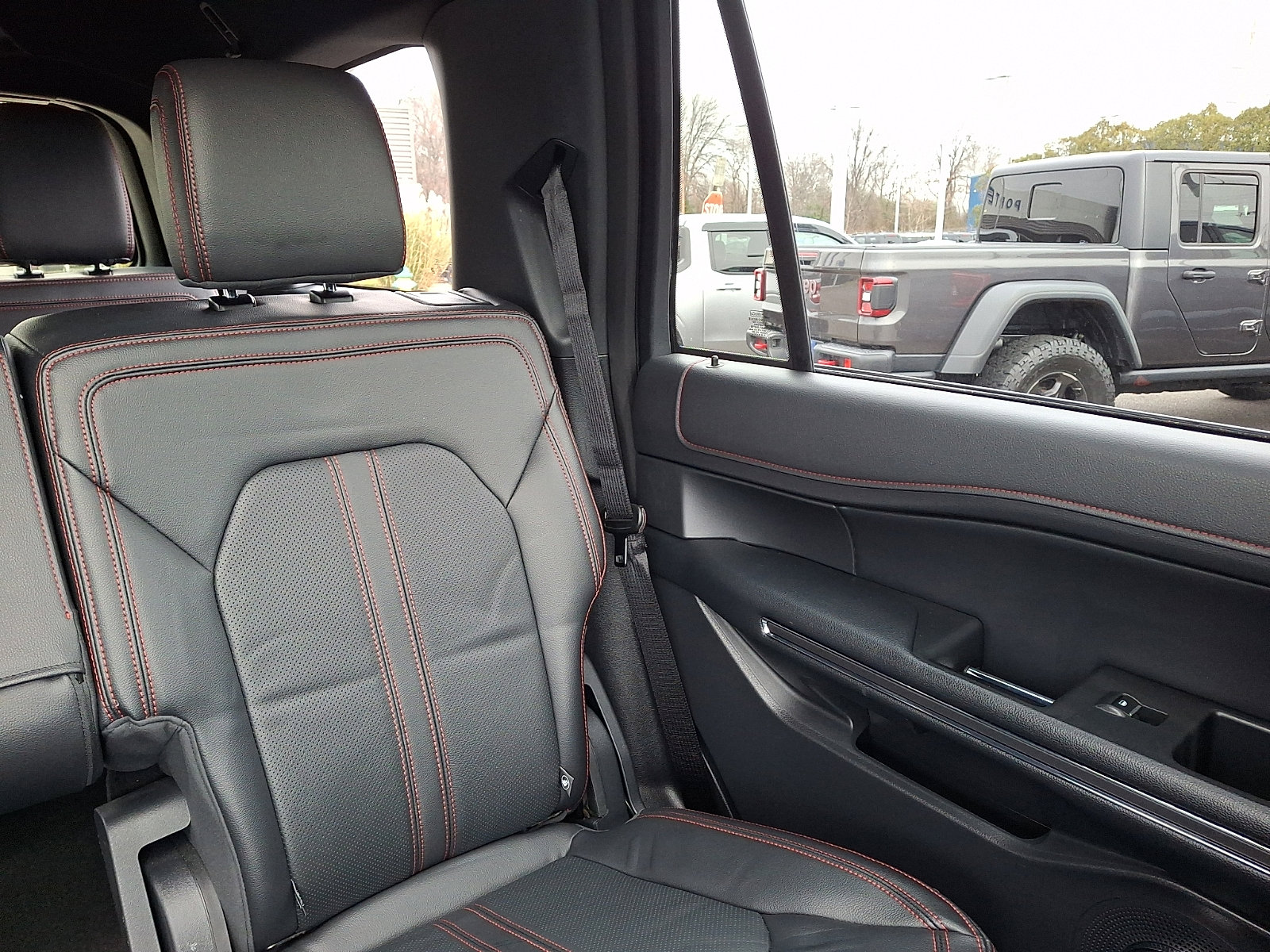 Certified 2024 Ford Expedition Limited image 20