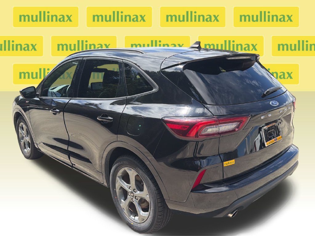 Certified 2024 Ford Escape ST-Line FWD image 10