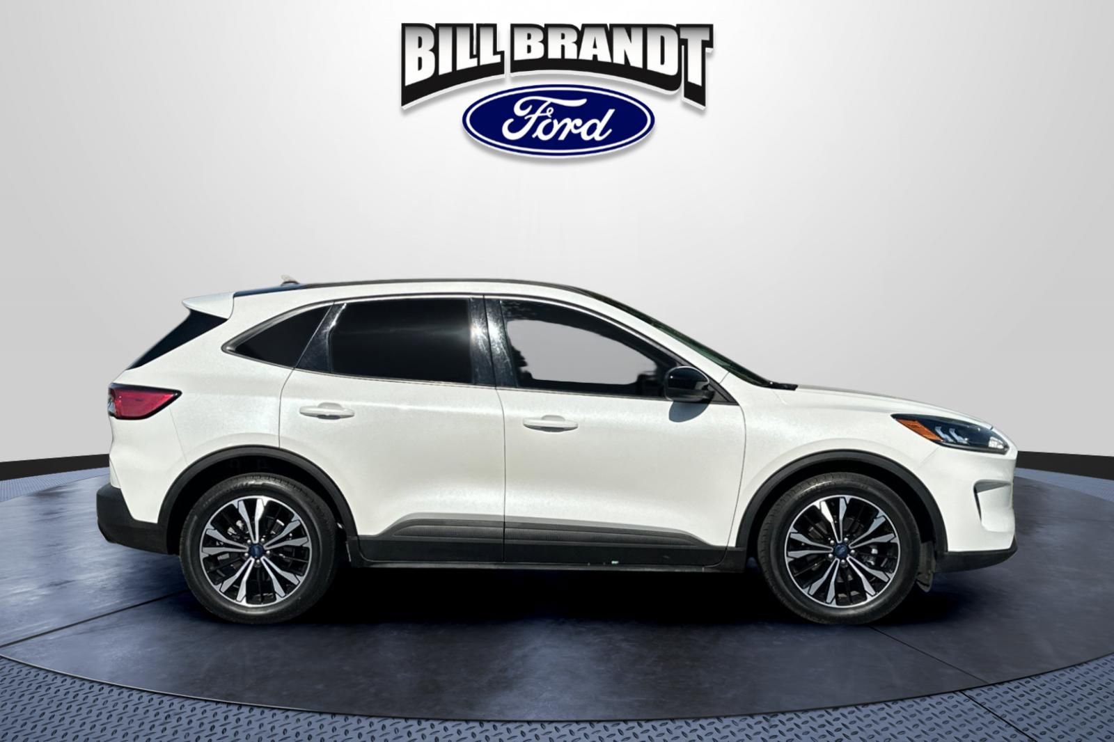 Certified 2021 Ford Escape SE w/ SE Sport Appearance Package FWD image 2