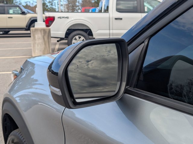 Certified 2025 Ford Explorer Platinum w/ Ultimate Package image 13