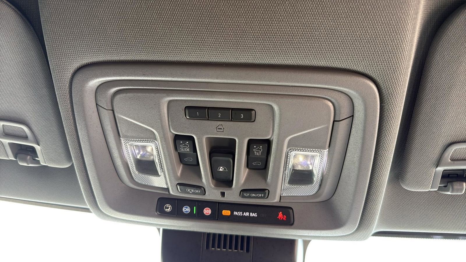 Used 2022 GMC Sierra 1500 Elevation w/ Elevation Premium Package image 23