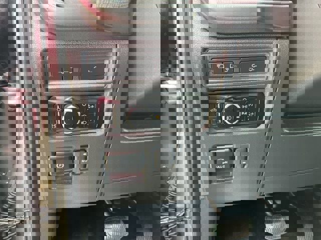 Certified 2023 Ford F150 Platinum w/ Equipment Group 701A High image 40